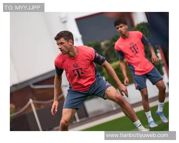 卡尔伤情恢复回归训练拜仁全队仅穆西亚拉缺席合练